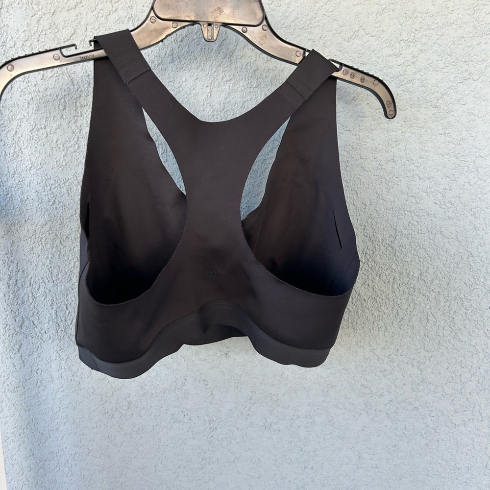 All In Motion Black Racerback Sports Bra No Pads Size XL Stretchy - Picture 2 of 4